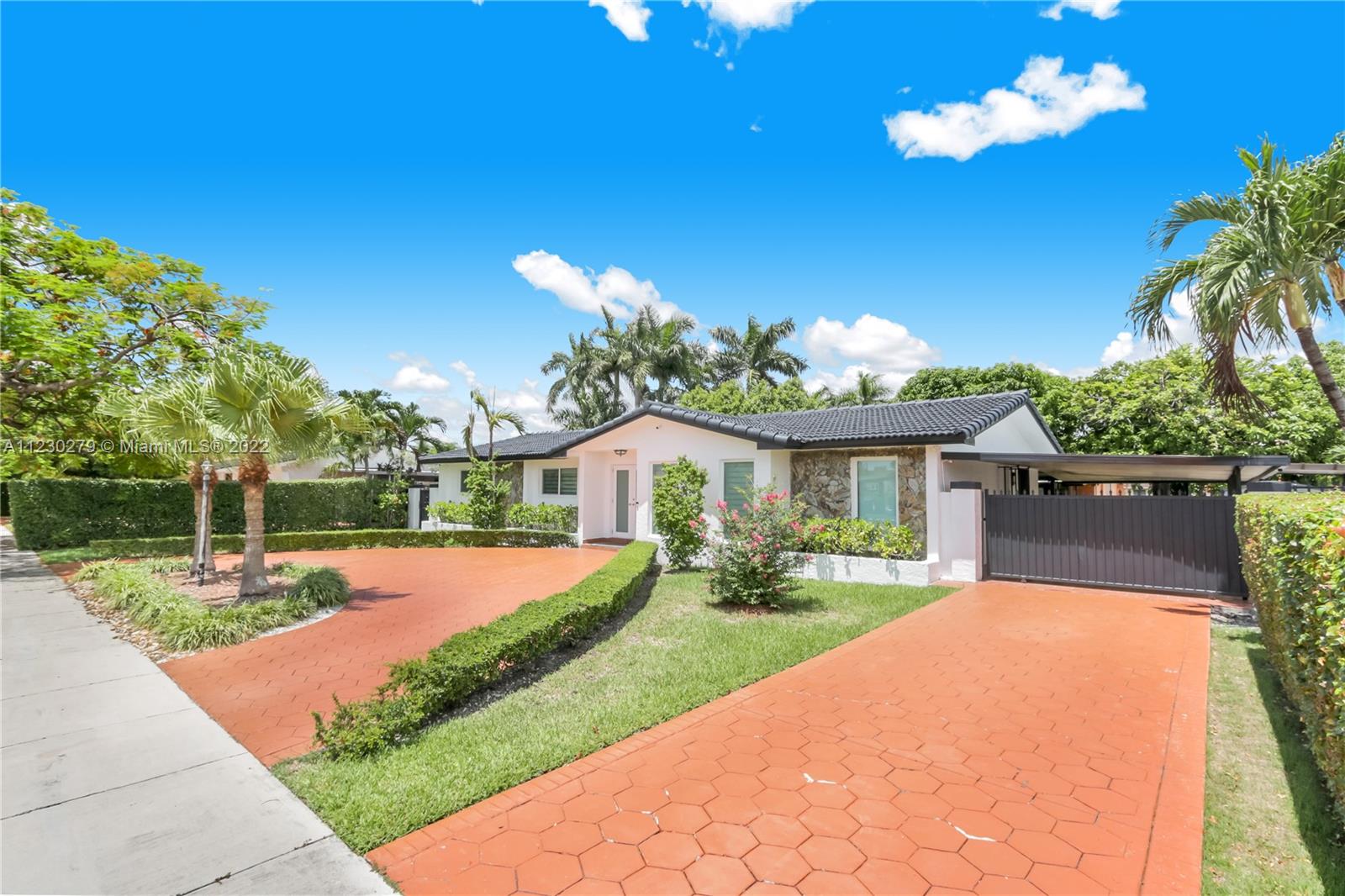 2424 SW 104th Court Miami FL 33165