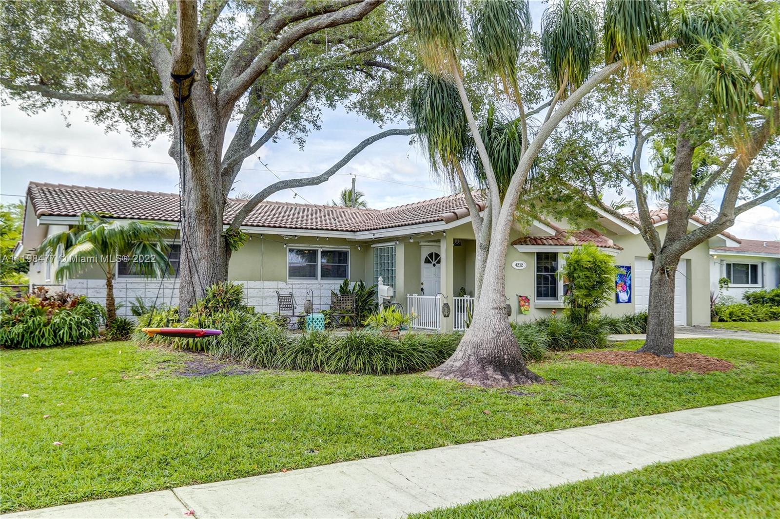4212 Mckinley Street Hollywood FL 33021