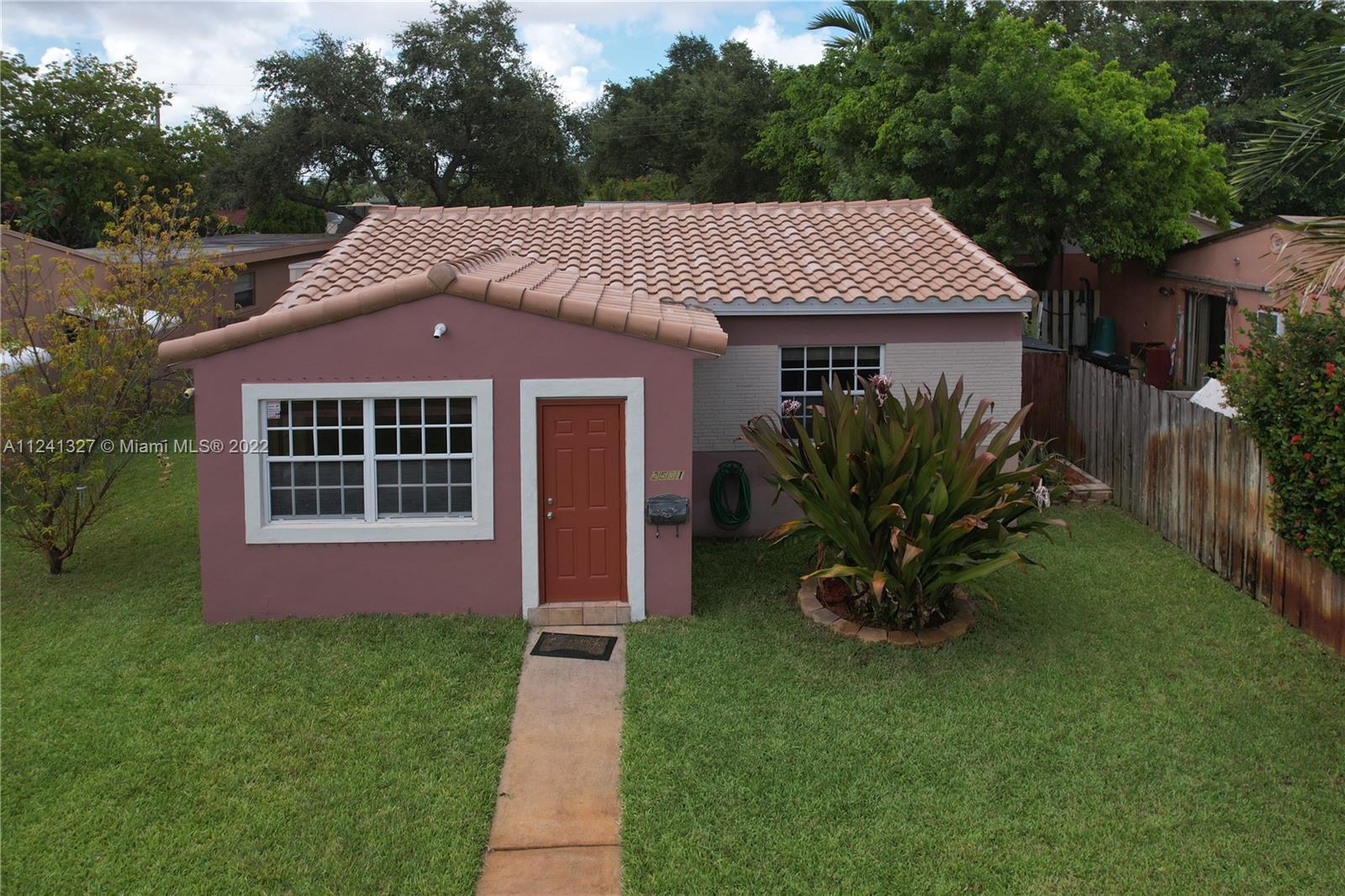 2531 Liberty Street Hollywood FL 33020
