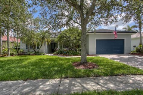 727 SW 159th Way Pembroke Pines FL 33027