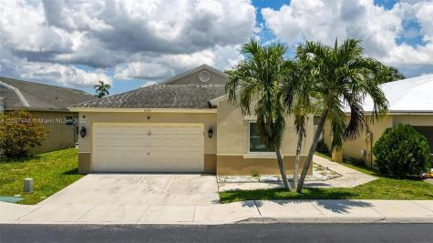 224 W Riverbend Drive Sunrise FL 33326