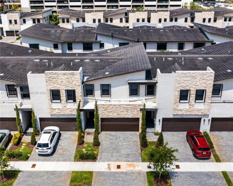 7934 NW 105th Avenue Doral FL 33178