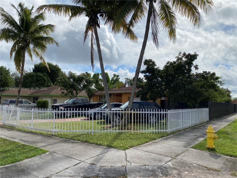4150 SW 26th Street West Park FL 33023