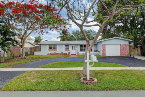 12100 NW 15th Street Pembroke Pines FL 33026