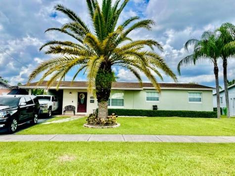 711 NW 17th Street Homestead FL 33030