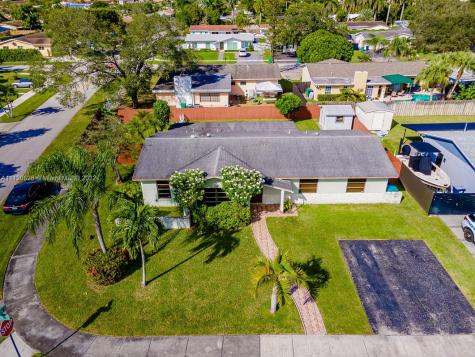 12095 SW 117th Terrace Miami FL 33186