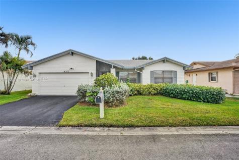 9702 NW 75th Court Tamarac FL 33321