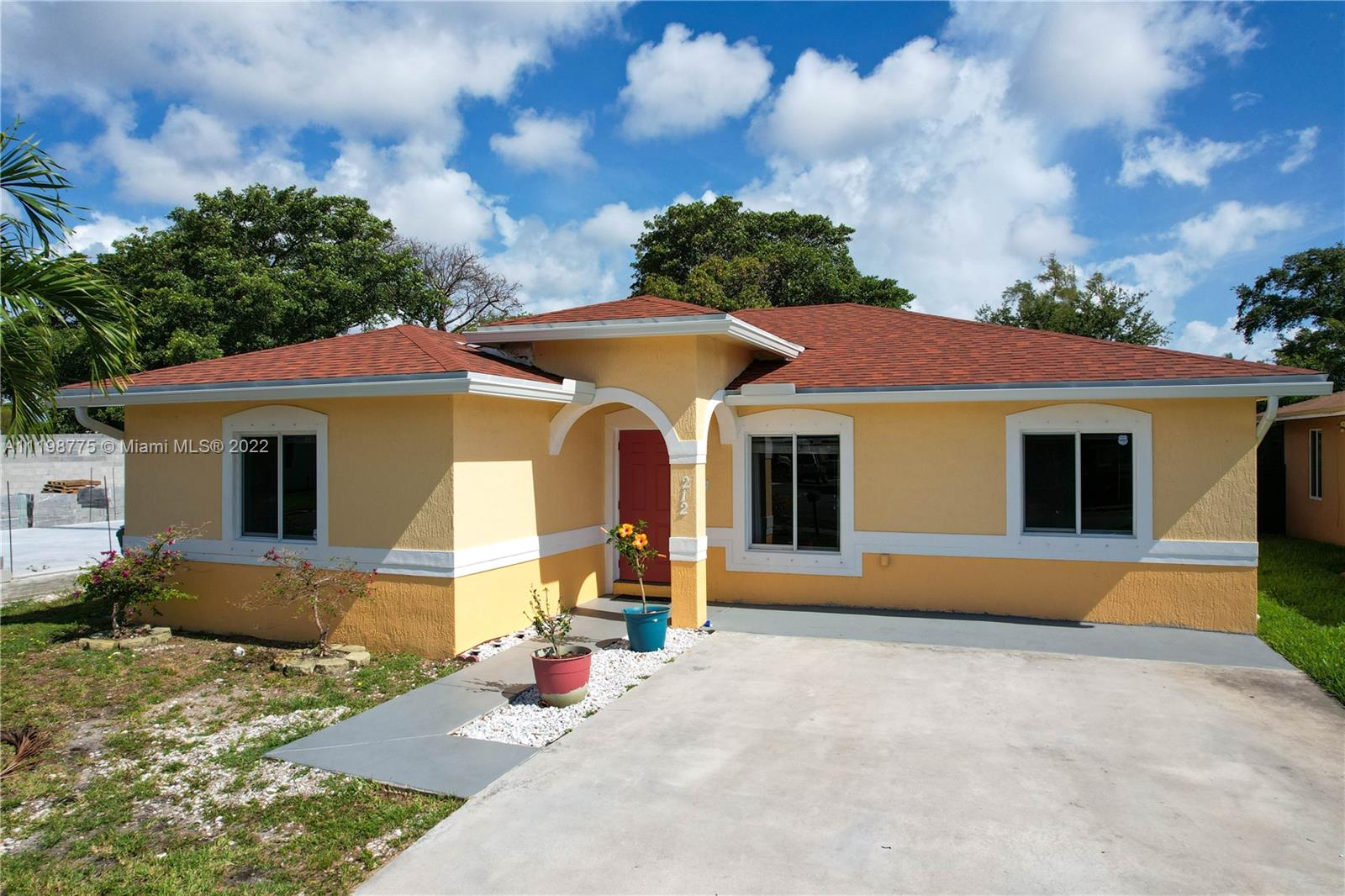212 NW 9th Street Hallandale Beach FL 33009