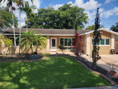 1200 NW 96th Terrace Pembroke Pines FL 33024