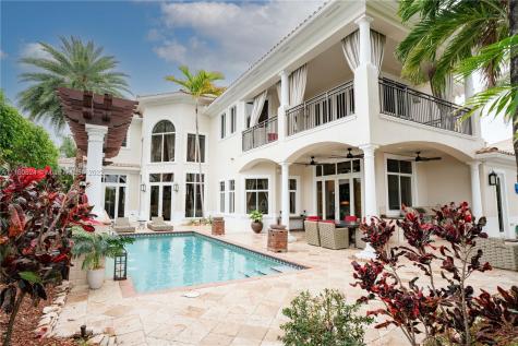 1270 Hatteras Lane Hollywood FL 33019