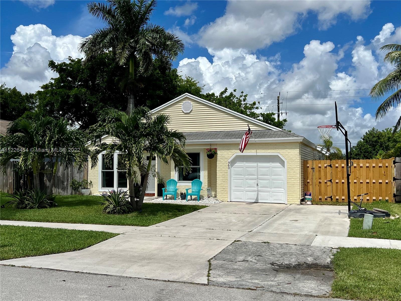 960 SW 133rd Terrace Davie FL 33325