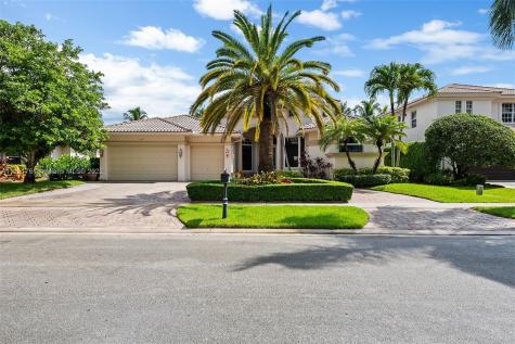 10821 Blue Palm Street Plantation FL 33324