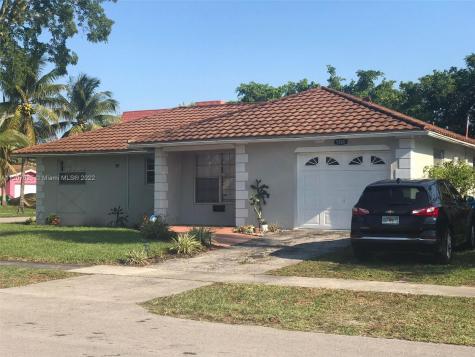 5820 NW 18th Court Sunrise FL 33313