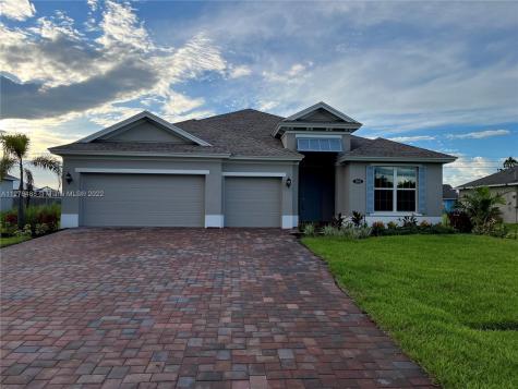 1868 SW Lewis Street Port St. Lucie FL 34987