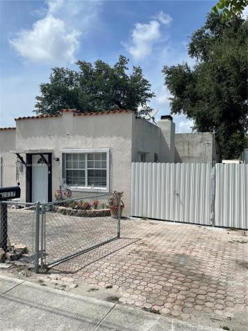 2117 NW 81st Terrace Miami FL 33147