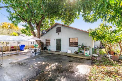 316 NW 40th Street Miami FL 33127
