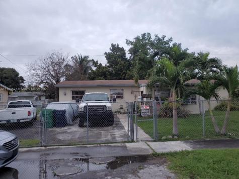 11821 SW 187th Terrace Miami FL 33177