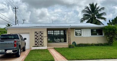 3211 SW 92nd Court Miami FL 33165