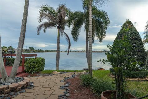 13721 SW 136th Place Miami FL 33186
