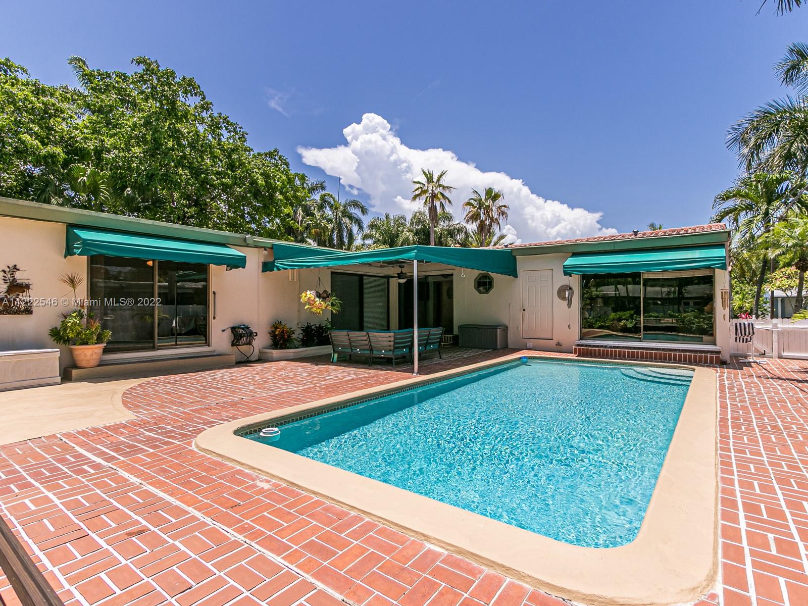 1516 Wiley Street Hollywood FL 33020
