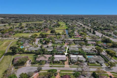 10320 SW 103rd Terrace Miami FL 33176-3524