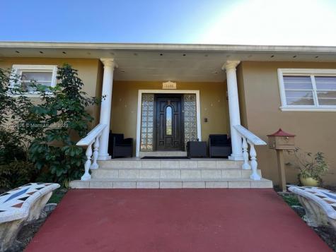 1180 Nightingale Avenue Miami Springs FL 33166