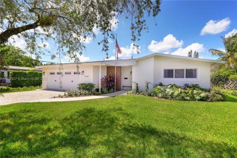 6240 SW 61st Street South Miami FL 33143