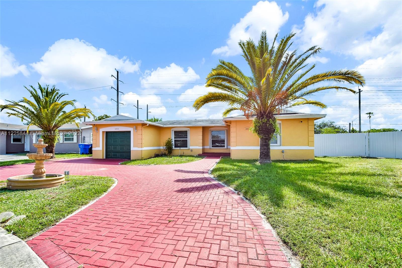 1211 Stardust North Lauderdale FL 33068