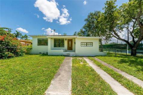 6420 NW 38th Terrace Virginia Gardens FL 33166