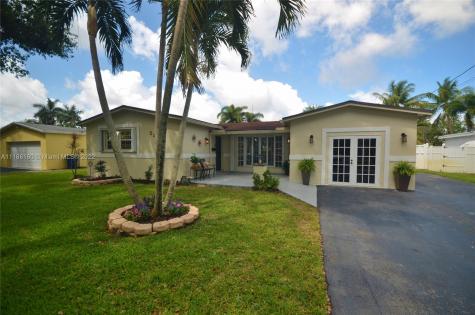 5209 SW 91st Terrace Cooper City FL 33328