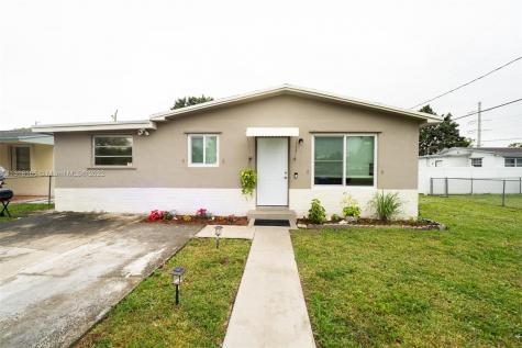 6360 Adams Street Hollywood FL 33023