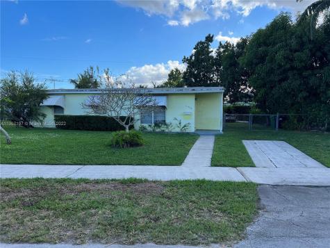 11330 SW 43rd Lane Miami FL 33165