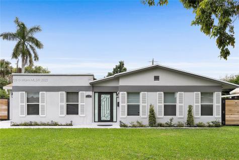 19145 Bel Aire Drive Cutler Bay FL 33157