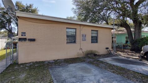 3358 NW 51st Street Miami FL 33142