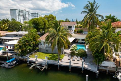 1922 NE 119th Road North Miami FL 33181