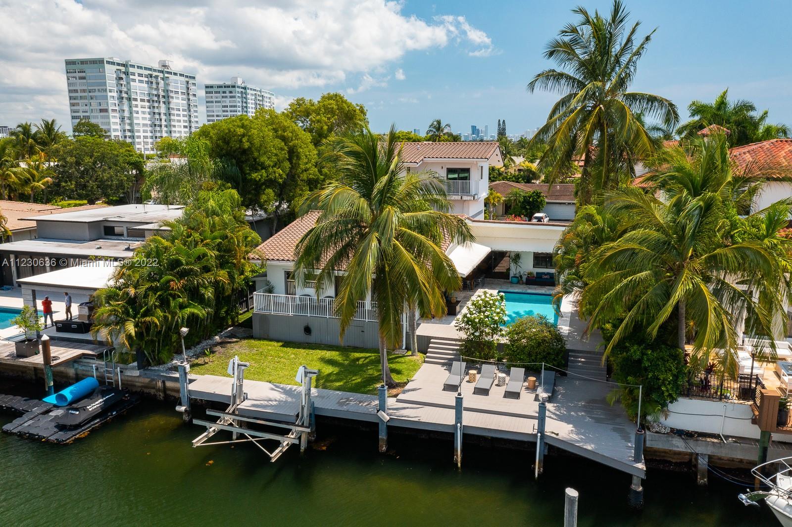 1922 NE 119th Road North Miami FL 33181