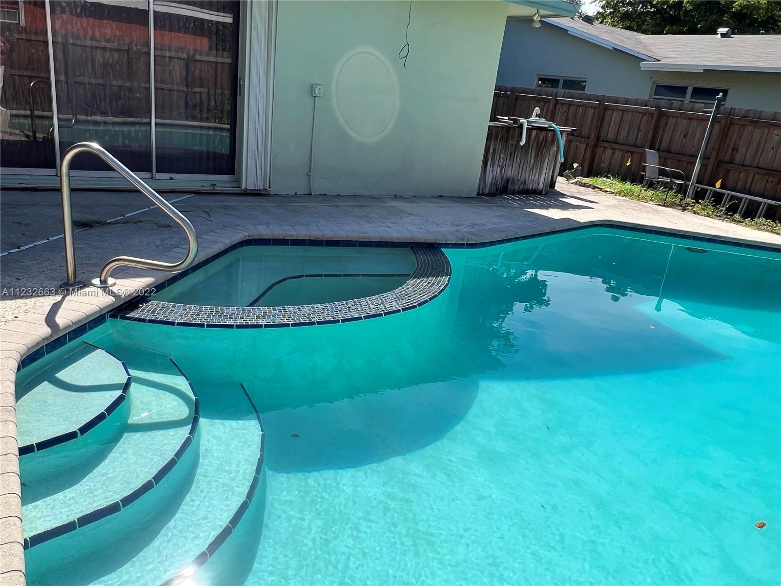 2001 NW 105th Terrace Pembroke Pines FL 33026
