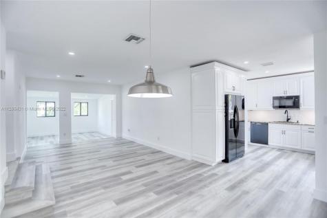 12501 SW 187th Terrace Miami FL 33177