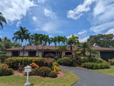 7824 SW 179th Terrace Palmetto Bay FL 33157