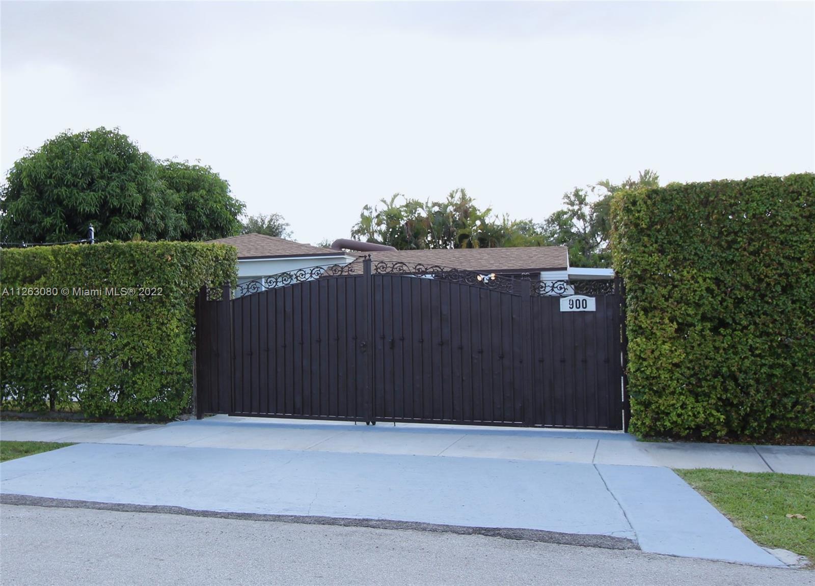 900 SW 74th Court Miami FL 33144