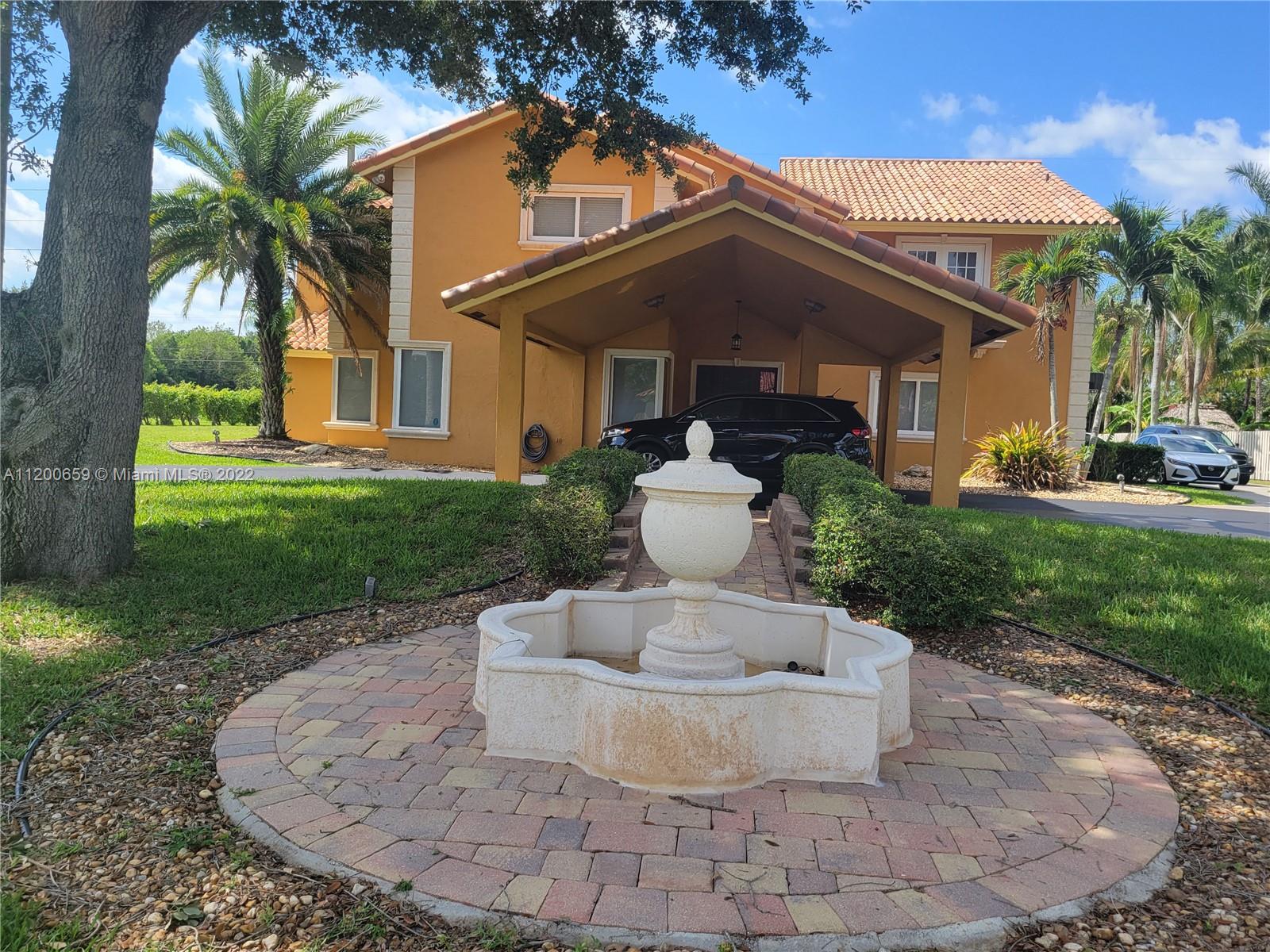 13840 Alexandria Court Davie FL 33325
