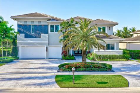 10250 Sweet Bay Street Plantation FL 33324