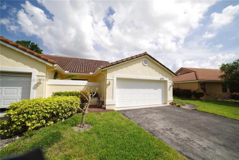 10512 Ladypalm Lane Boca Raton FL 33498
