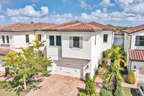 335 SW 113th Lane Pembroke Pines FL 33025