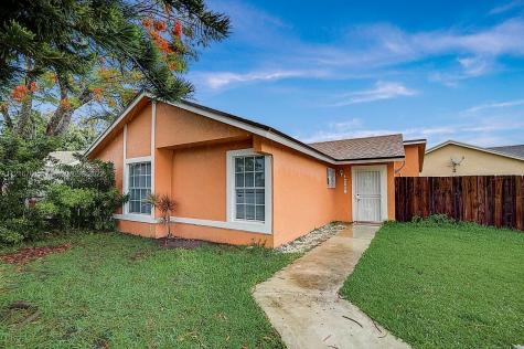 12529 SW 211th Terrace Miami FL 33177