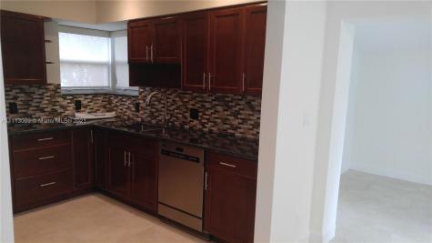 17615 NE 8th Court Miami FL 33162