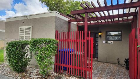 1131 Windward Drive Pembroke Pines FL 33026