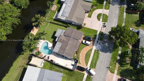 9110 SW 51st Place Cooper City FL 33328