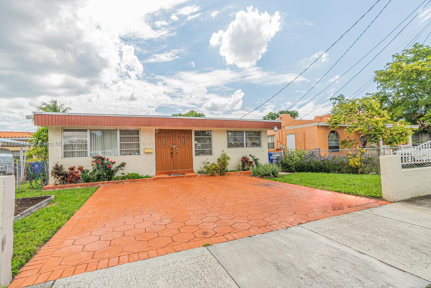 2224 NW 4th Street Miami FL 33125