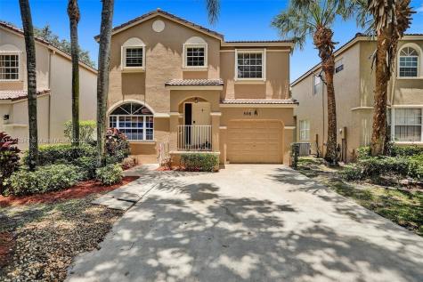 508 NW 87th Way Coral Springs FL 33071